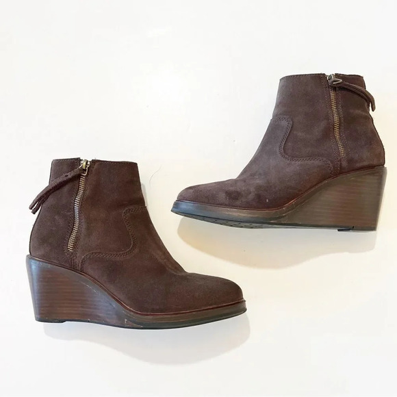 Clarks Clarkdale Brown Suede Wedge Boots Women’s Size 7.5 Fall Vibes Autumn Boot - Picture 12 of 12